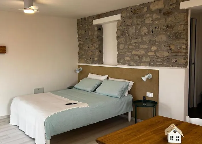 Casa Eleonora 펜션