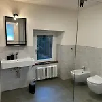 Semesterbostad Casa Eleonora Lezzeno