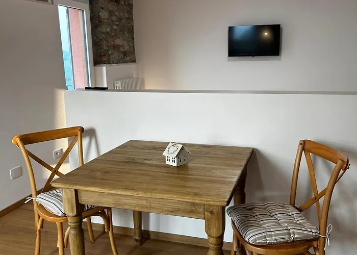 Casa Eleonora Lezzeno