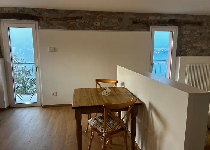 Casa Eleonora Feriehus Lezzeno