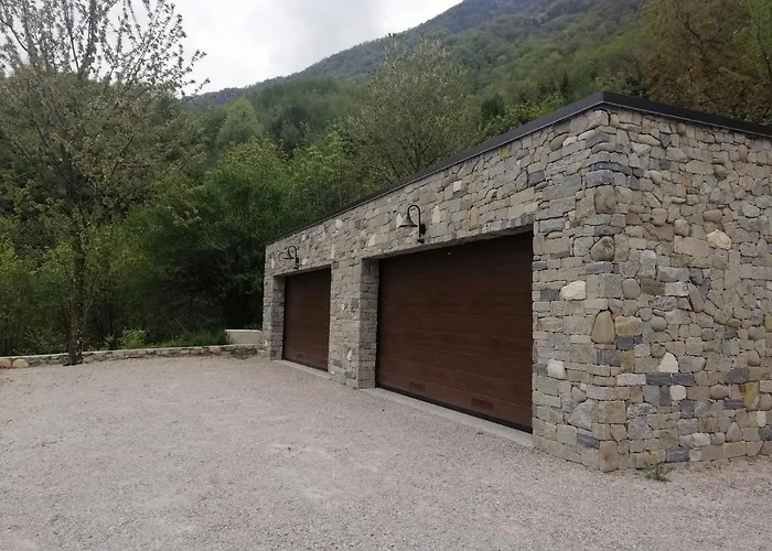 Casa Eleonora 勒泽诺