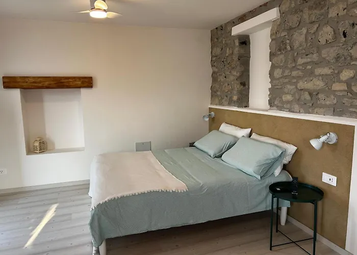 Casa Eleonora 度假居