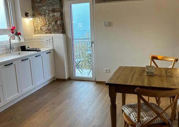 Casa Eleonora 度假居 *