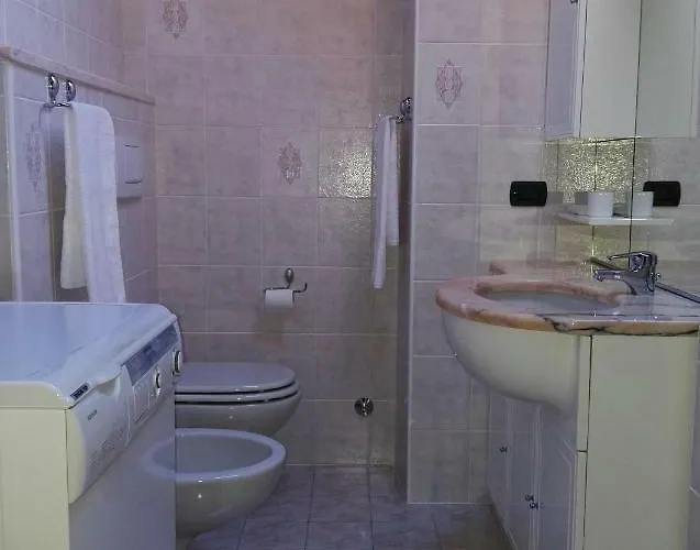 Casa Eleonora * 勒泽诺